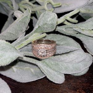 Rose Gold Wedding Ring Set